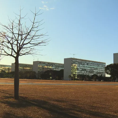 Alerta Climático: A Baixa Umidade em Brasília